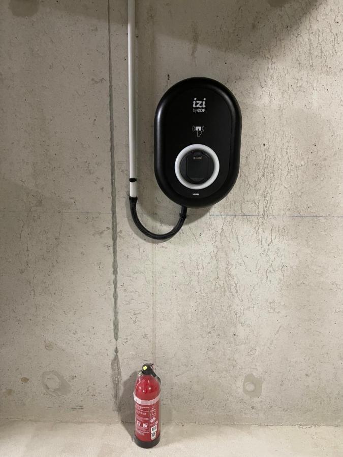 Bella Cruz 66 M2 Prestations Premium, Wifi, Balcon, Parking Avec Borne De Recharge Electrique, Plage Prieure, Commerces ディナール エクステリア 写真